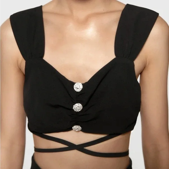 Zara crop top with diamond buttons - Picture 2 of 4